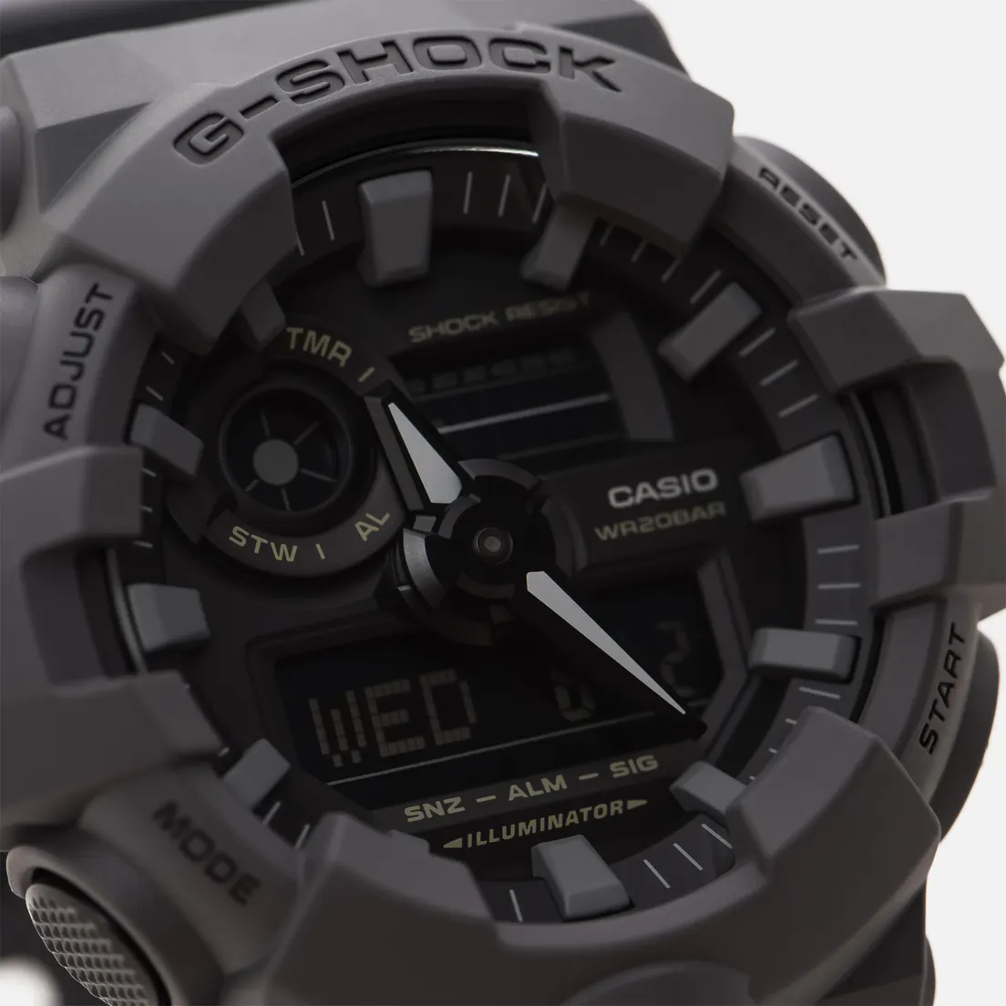 CASIO Наручные часы G-SHOCK GA-700UC-8A Utility Color Collection