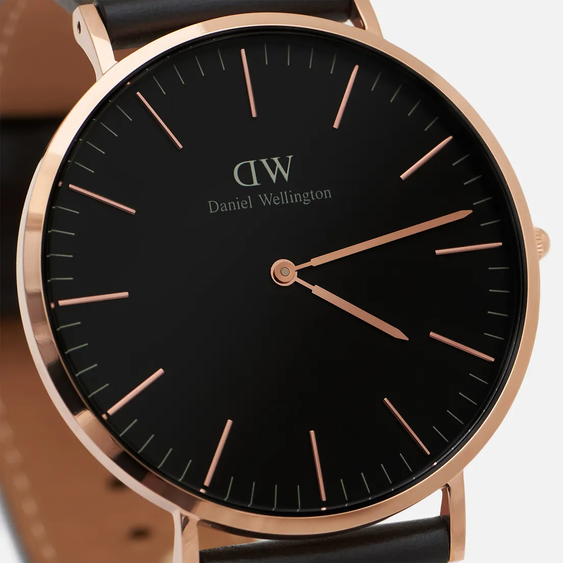 Daniel Wellington Наручные часы Classic Sheffield
