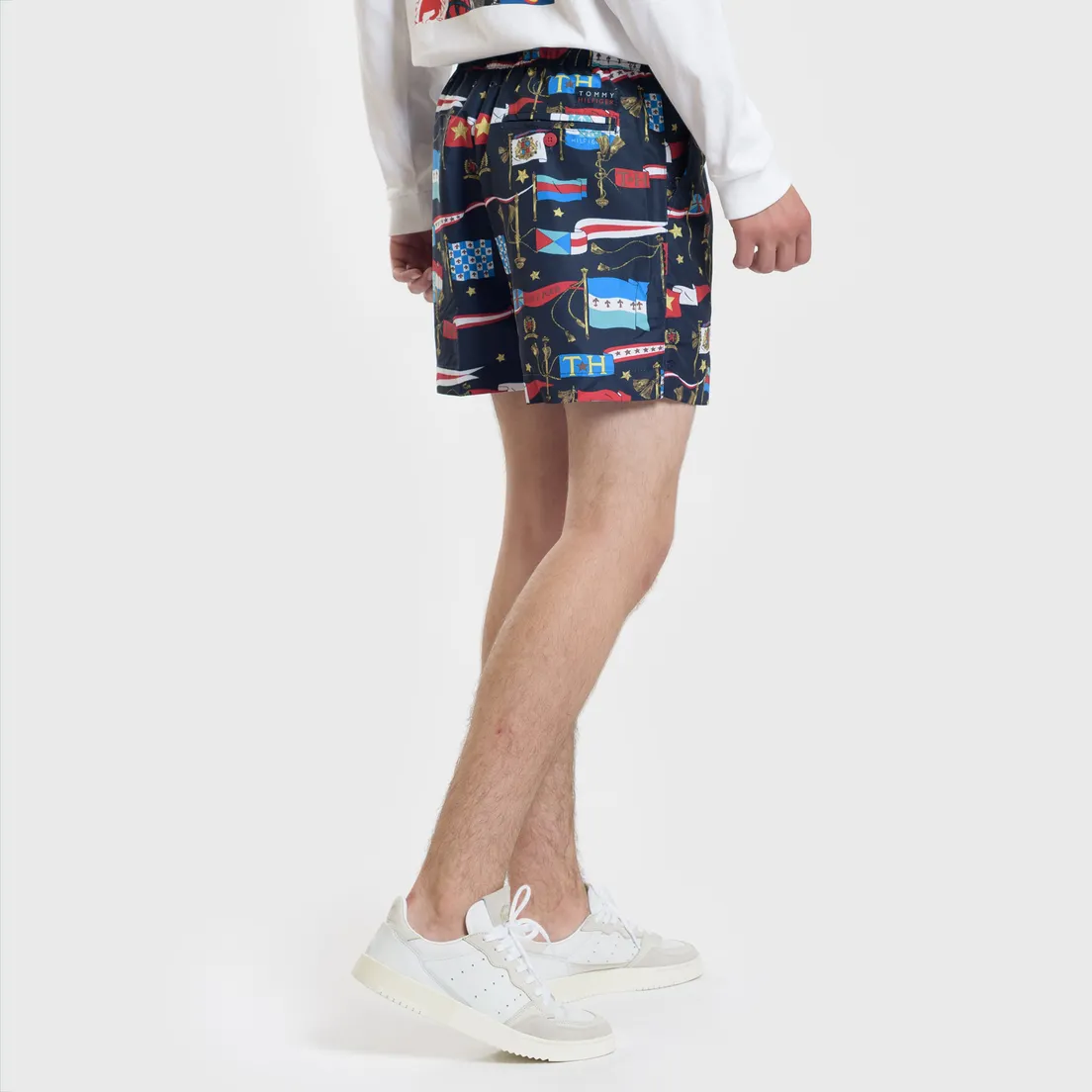 Tommy Jeans Мужские шорты Sailing Flag Medium Drawstring Flag Print