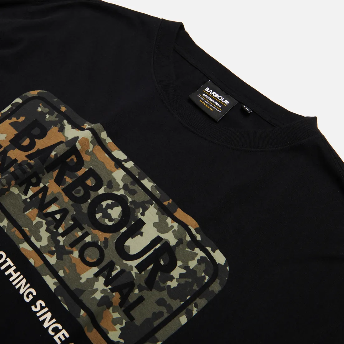 Barbour Мужской лонгслив International Camo Logo