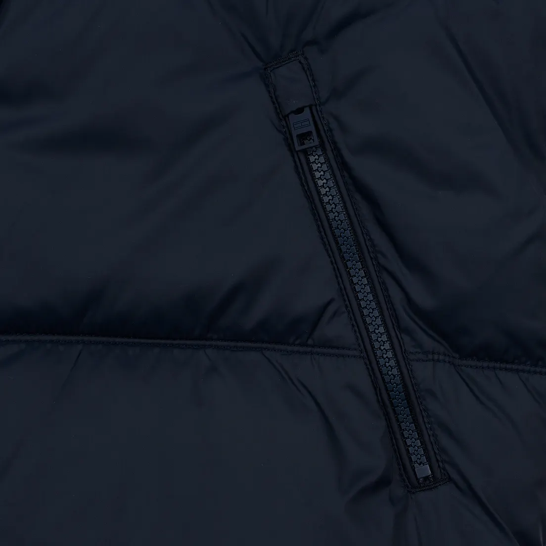 Tommy Jeans Мужской пуховик Essential Colour-Blocked Recycled Padded