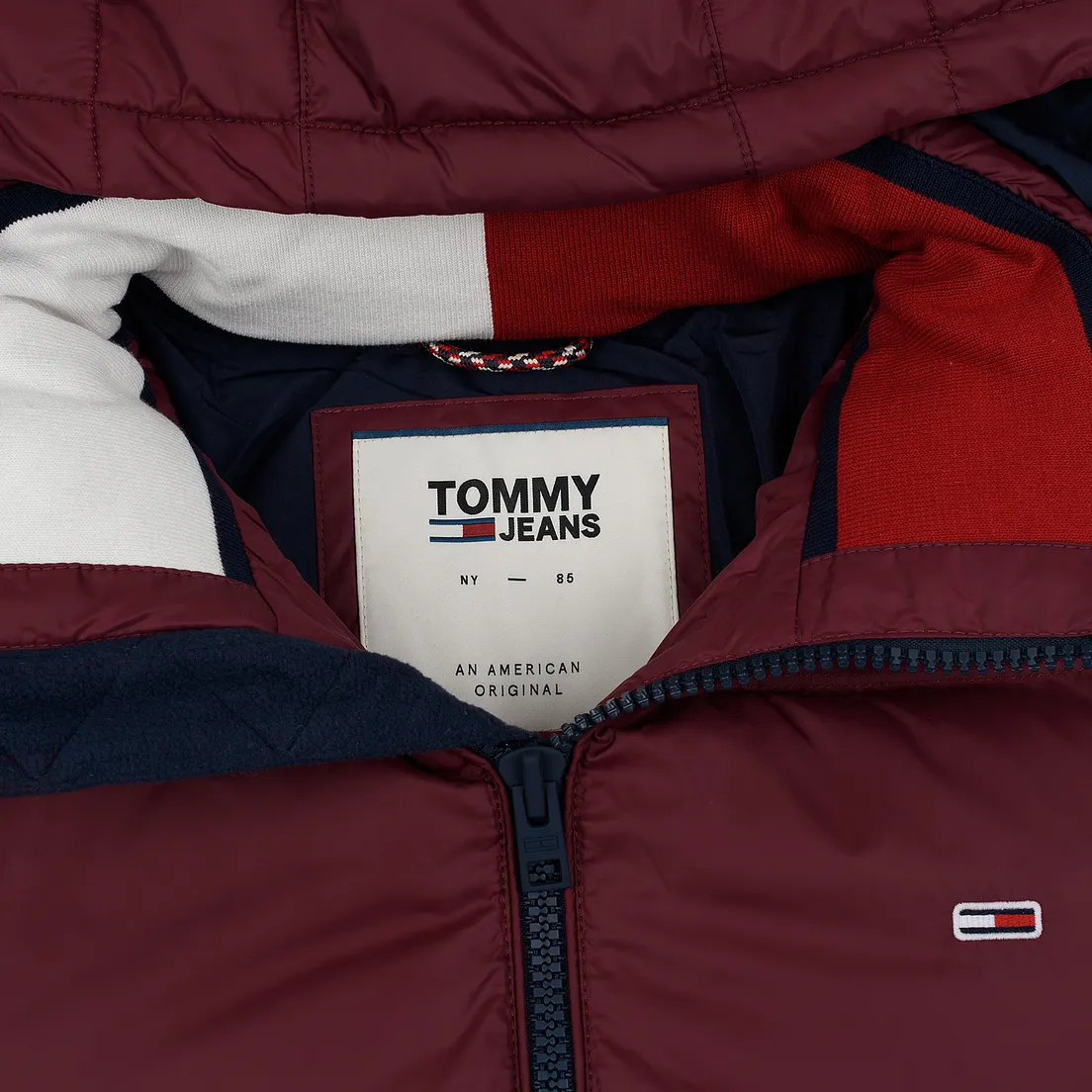 Tommy Jeans Мужской пуховик Essential Down Regular Fit