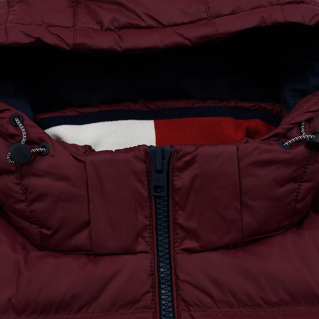 Tommy Jeans Мужской пуховик Essential Down Regular Fit