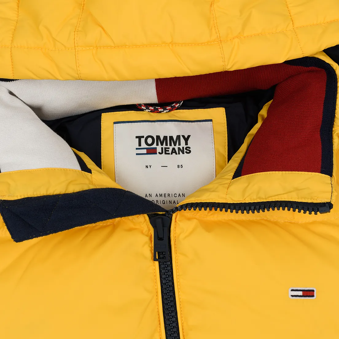 Tommy Jeans Мужской пуховик Essential Down Regular Fit