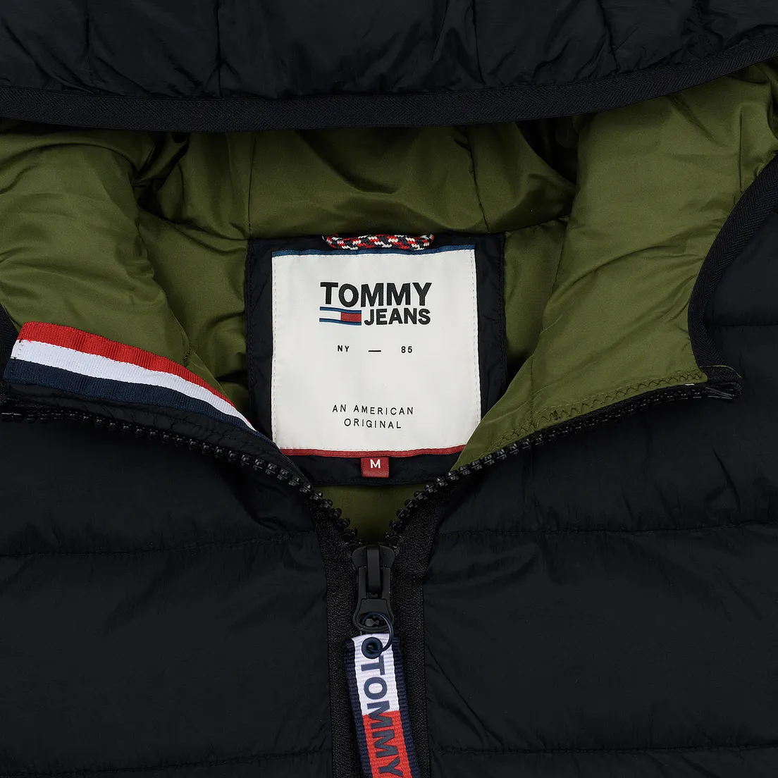 Tommy Jeans Мужской пуховик Essential Hooded Padded
