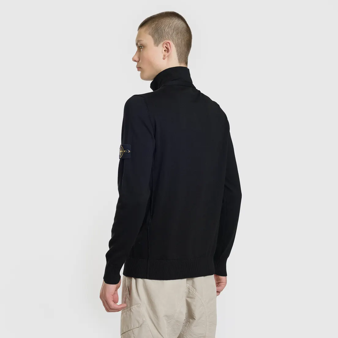 Stone Island Мужской свитер Collar Hidden Zip And Four Buttons