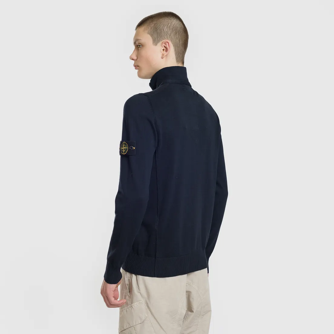 Stone Island Мужской свитер Collar Hidden Zip And Four Buttons