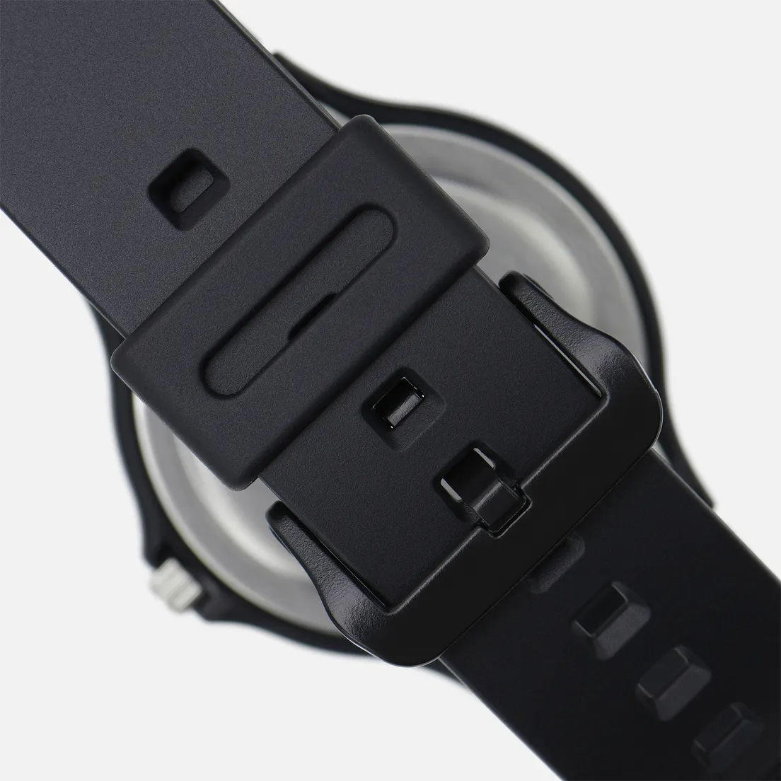 CASIO Наручные часы Collection MW-240-1B