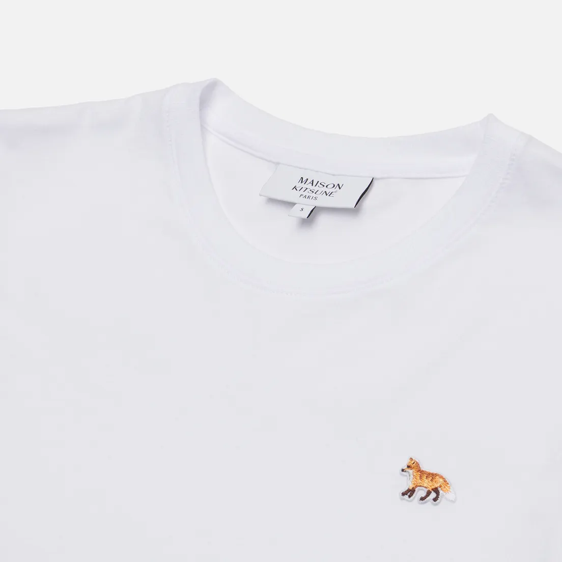 Maison Kitsune Женская футболка Baby Fox Patch Regular