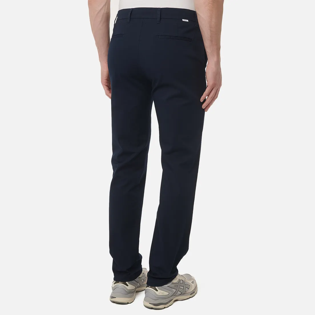 Norse Projects Мужские брюки Norse Standard Slim Chino