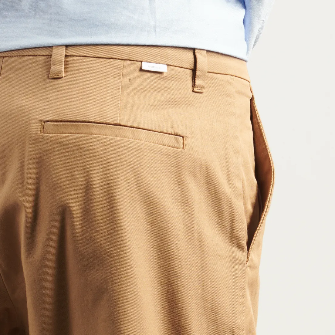 Norse Projects Мужские брюки Norse Standard Wide Chino