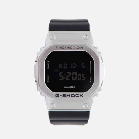 Наручные часы CASIO G-SHOCK GM-5600-1ER Silver/Black