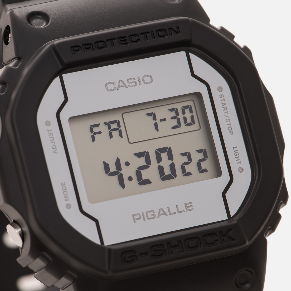 CASIO Наручные часы G-SHOCK x Pigalle DW-5600PGB-1E