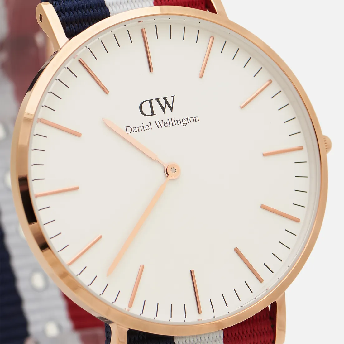 Daniel Wellington Наручные часы Classic Cambridge