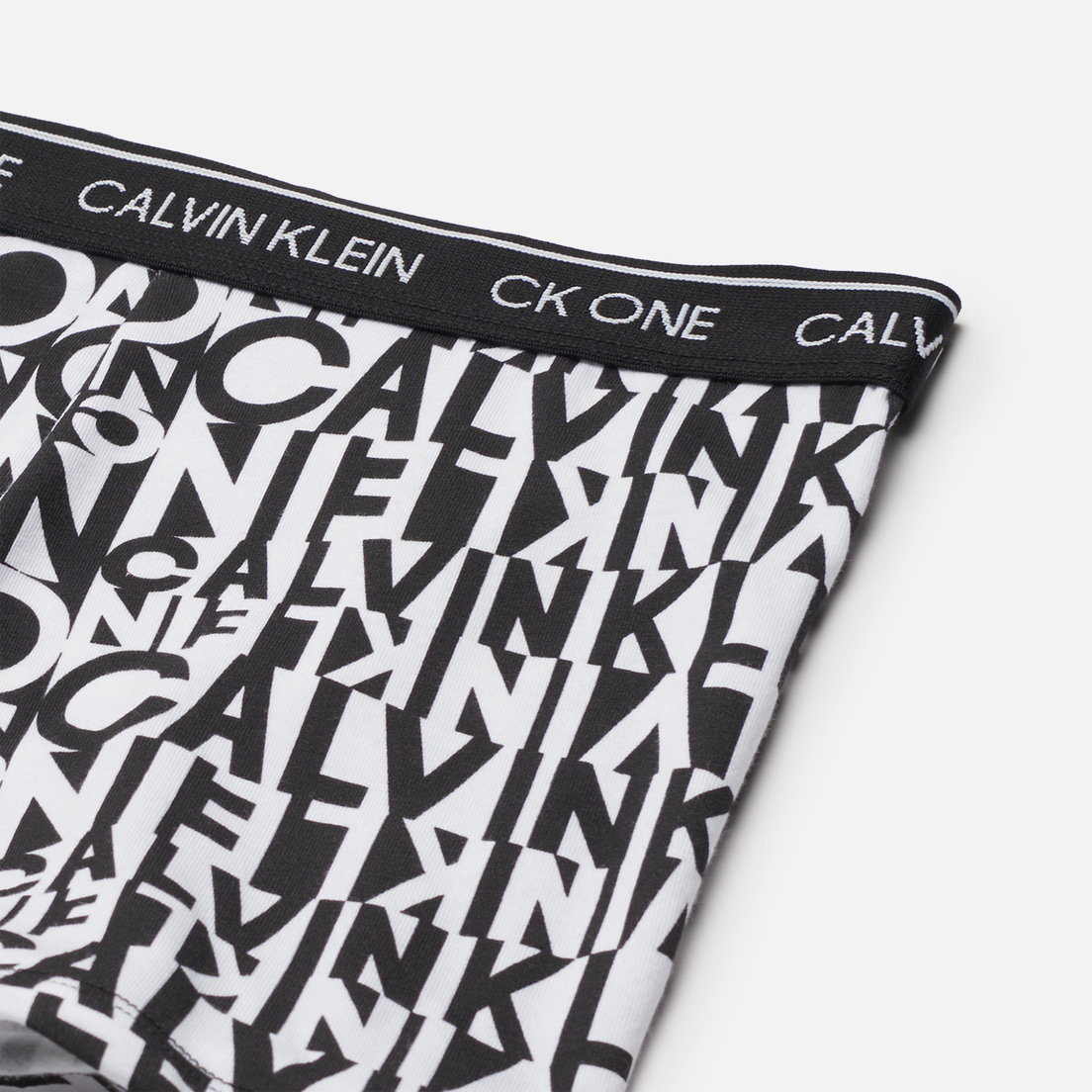 Calvin Klein Underwear Мужские трусы Triangle Logo Print