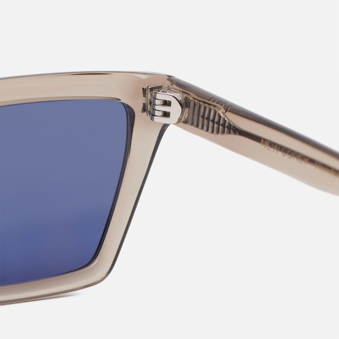 MessyWeekend Солнцезащитные очки New Corey