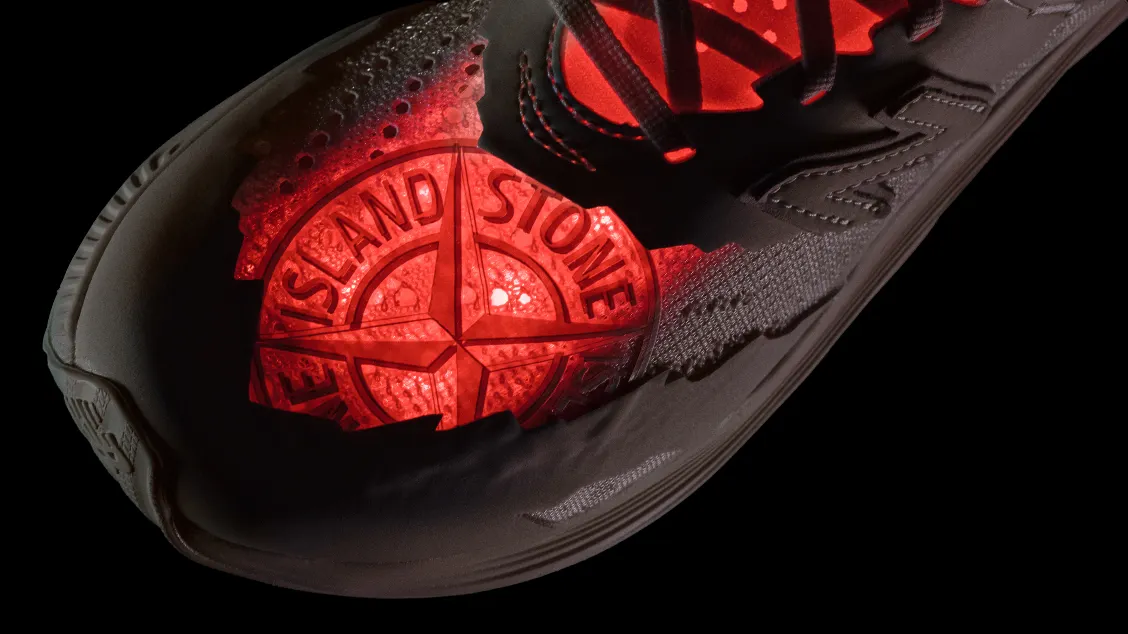 New Balance TDS x Stone Island RC Elite: синергия передовых технологий