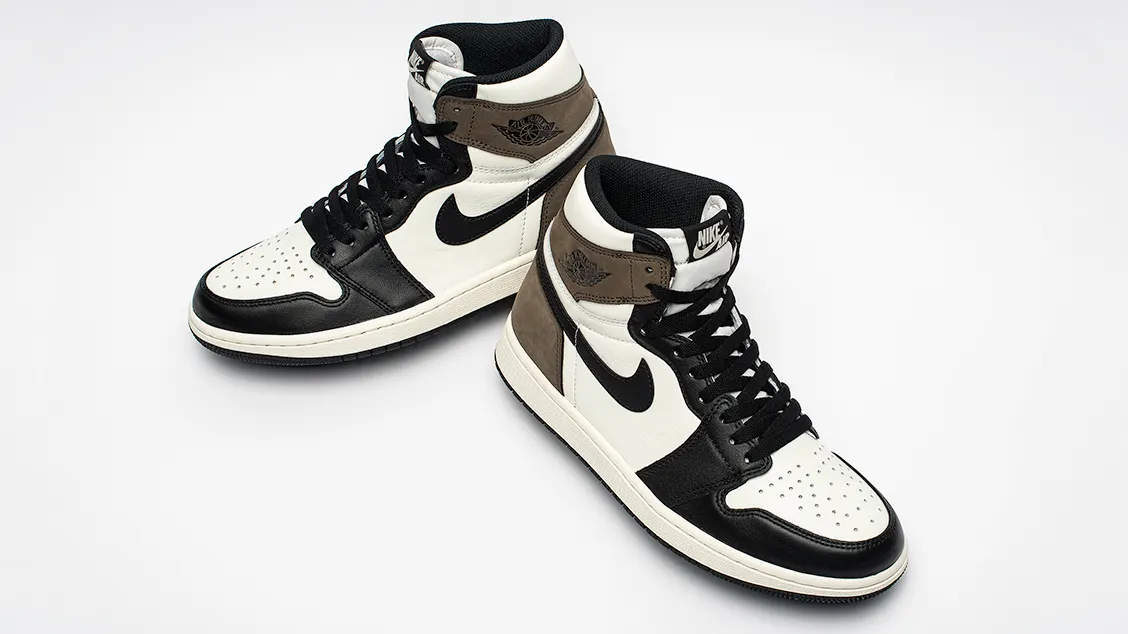 Air Jordan 1 Retro High OG Dark Mocha