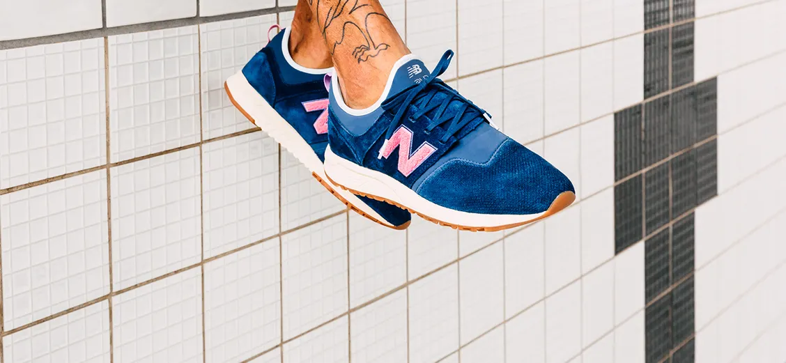 New Balance × Titolo 247: глубокая синева