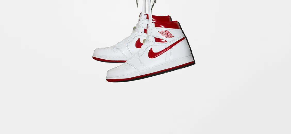 Nike Air Jordan 1 Retro High OG Metallic Red: баскетбольный глянец