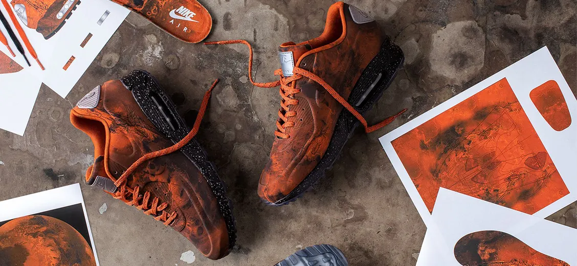 Nike Air Max 90 “Mars Landing”: внеземной объект