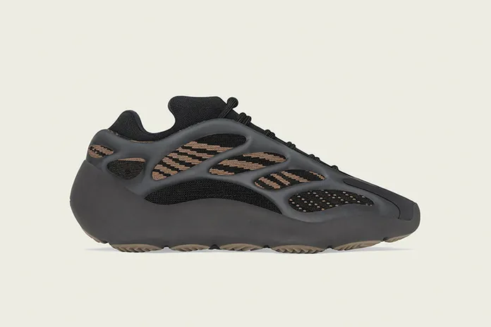 adidas YEEZY 700 V3 CLAY BROWN
