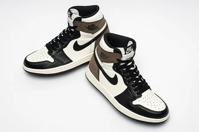 Air Jordan 1 Retro High OG Dark Mocha
