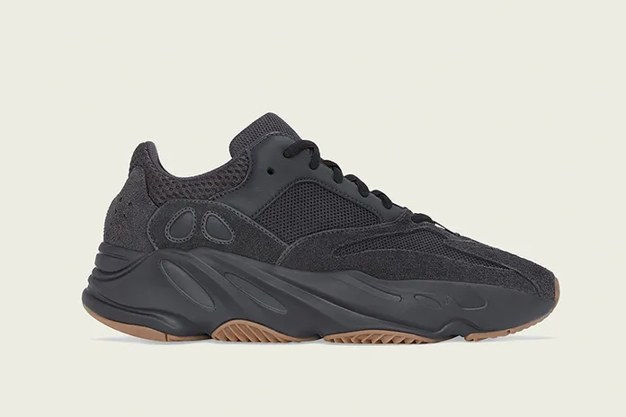 adidas YEEZY BOOST 700 “Utility Black”