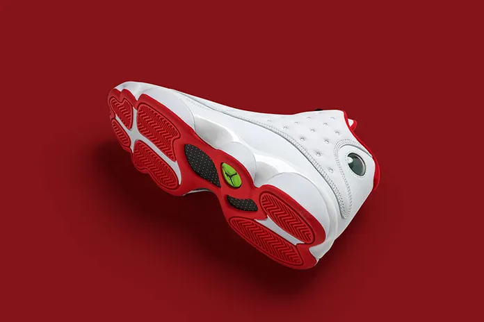 Air Jordan 13 History of Flight: выход в свет