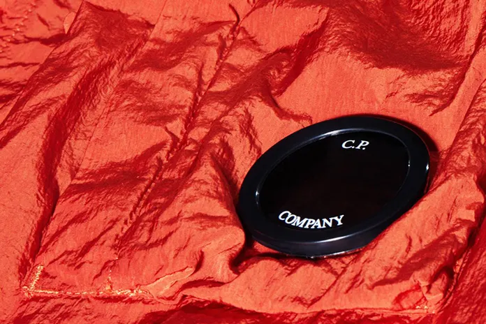 C.P. Company: технология garment dyeing