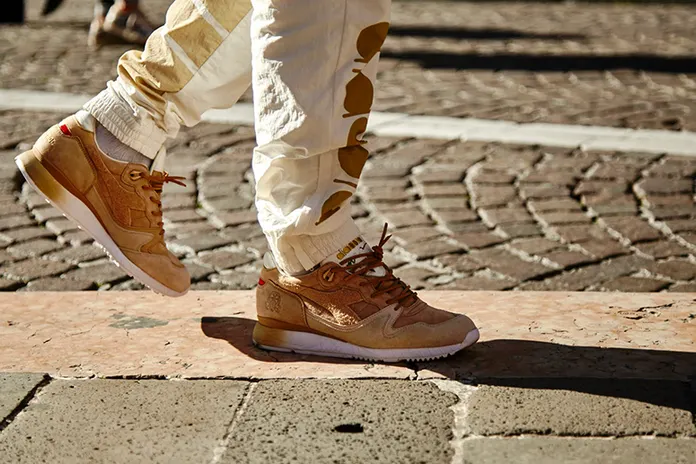 Diadora × Footpatrol V7000: кофе с молоком