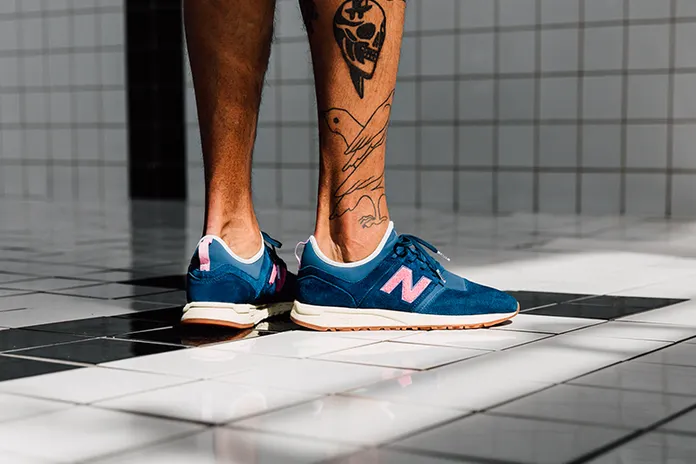 New Balance × Titolo 247: глубокая синева