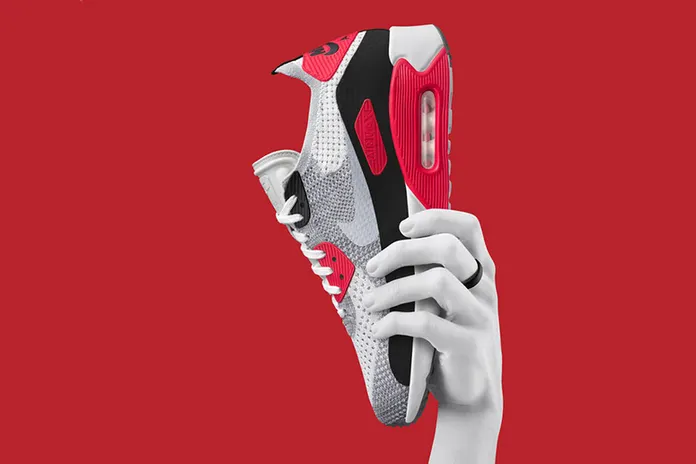 Nike Air Max 90 Ultra 2.0 Flyknit: избавление от веса