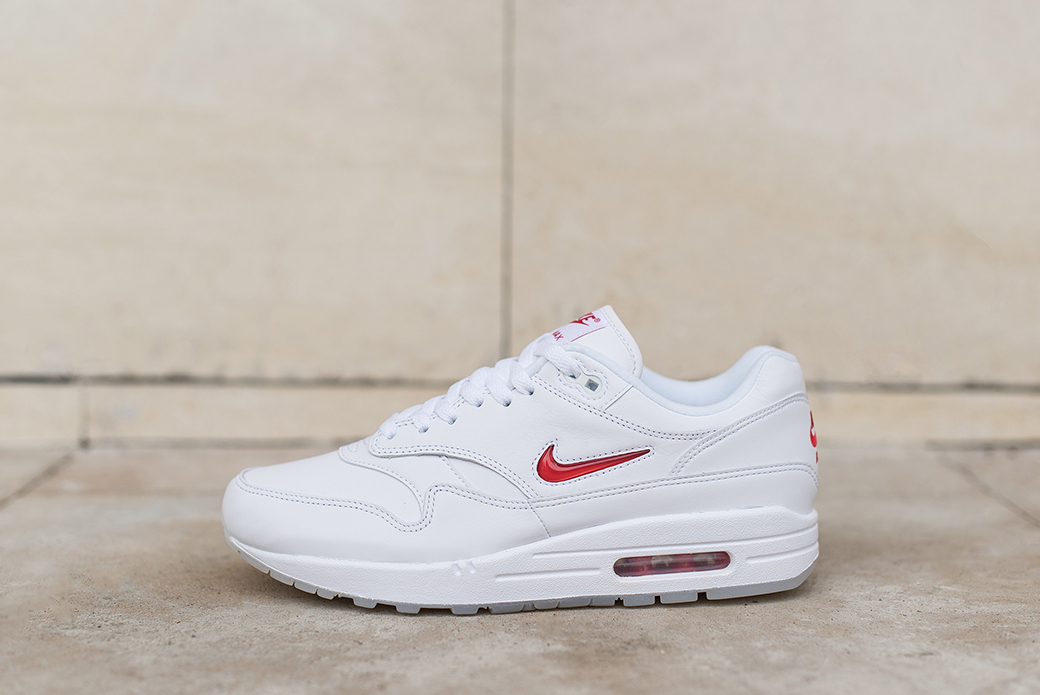 Nike Air Max 1 Premium SC история модели кроссовок. Модель Nike Air Max 1  Premium SC - кто придумал и как появились.