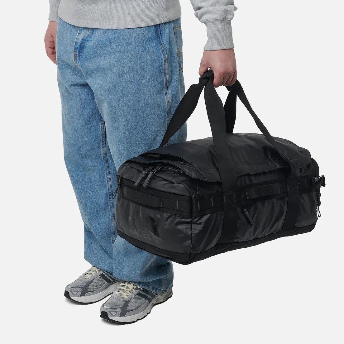 The North Face Дорожная сумка Base Camp Voyager Duffel S