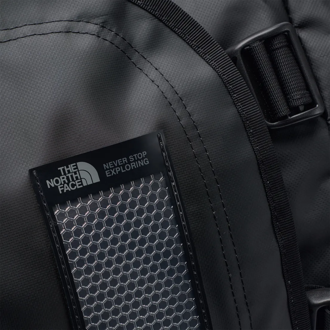 The North Face Дорожная сумка Base Camp Duffel M