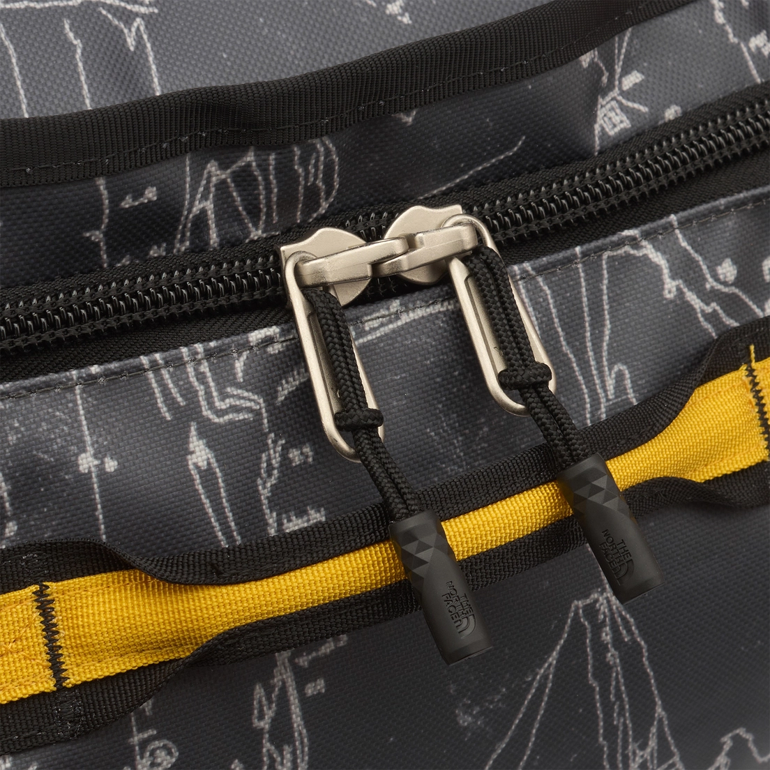 The North Face Дорожная сумка Base Camp Duffel S