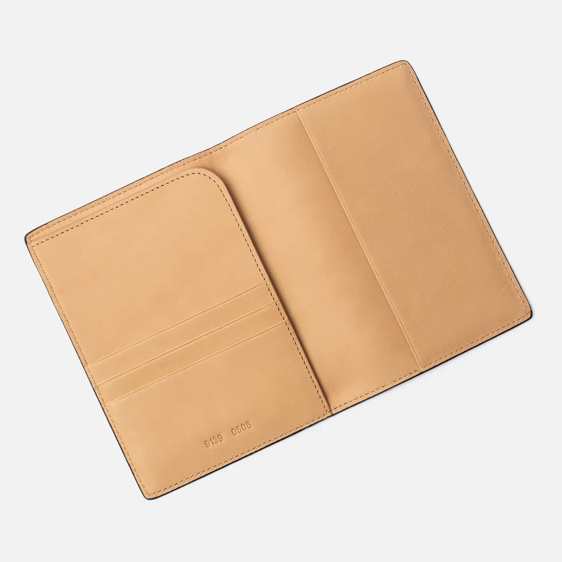 Common Projects Обложка для паспорта Passport Folio 9139