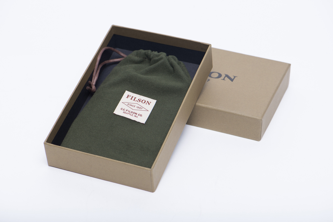 Filson Обложка для паспорта Passport & Card Case