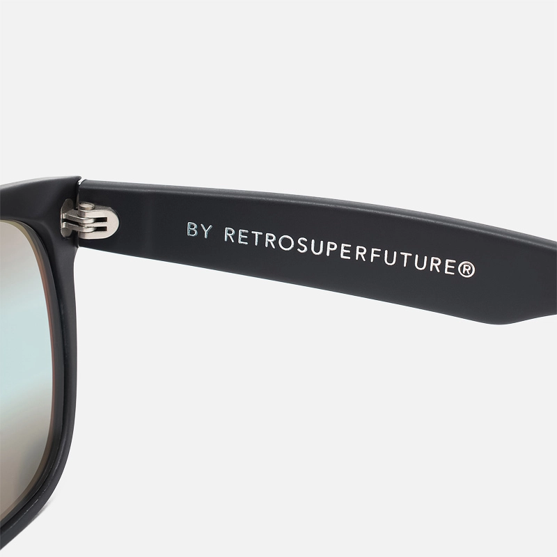 RETROSUPERFUTURE Солнцезащитные очки Classic