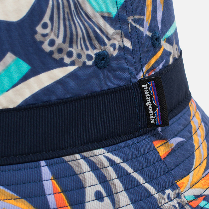 Wavefarer outlet