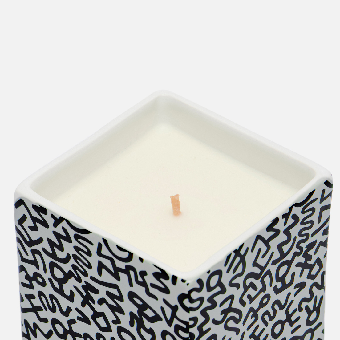 Ligne Blanche Ароматическая свеча Keith Haring Black Pattern