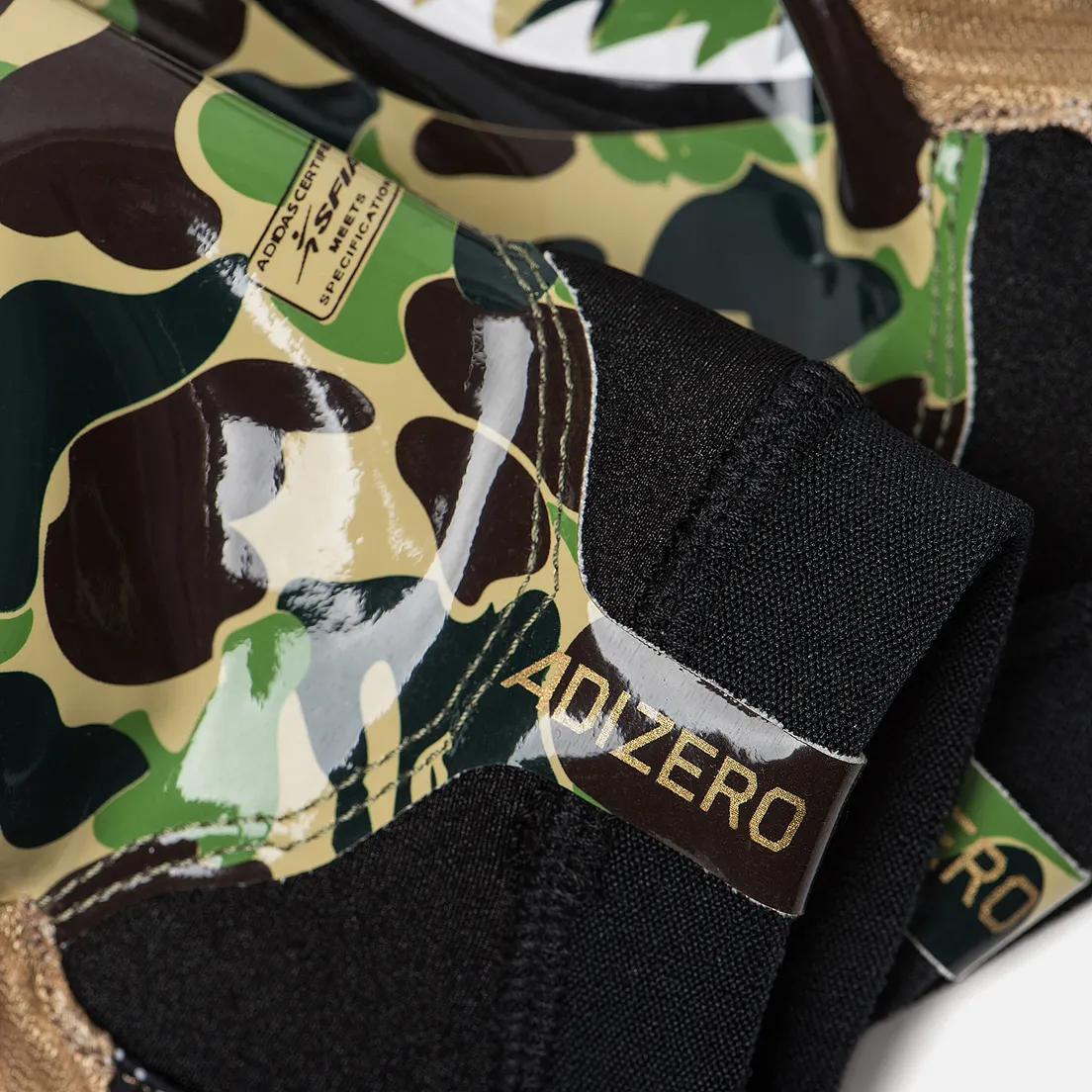 adidas x Bape Перчатки Superbowl Adizero 8.0