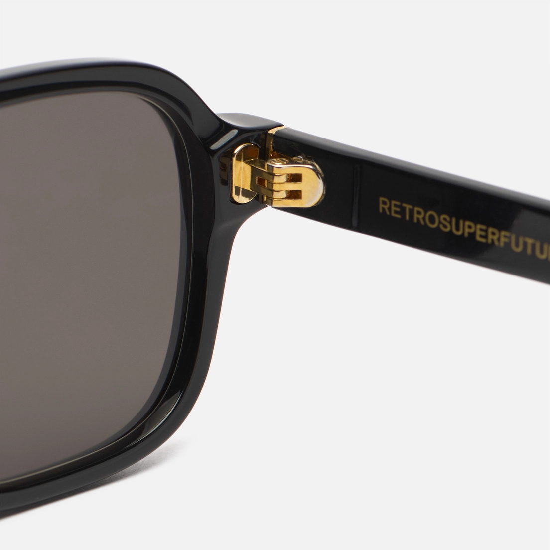 RETROSUPERFUTURE Солнцезащитные очки Maneval