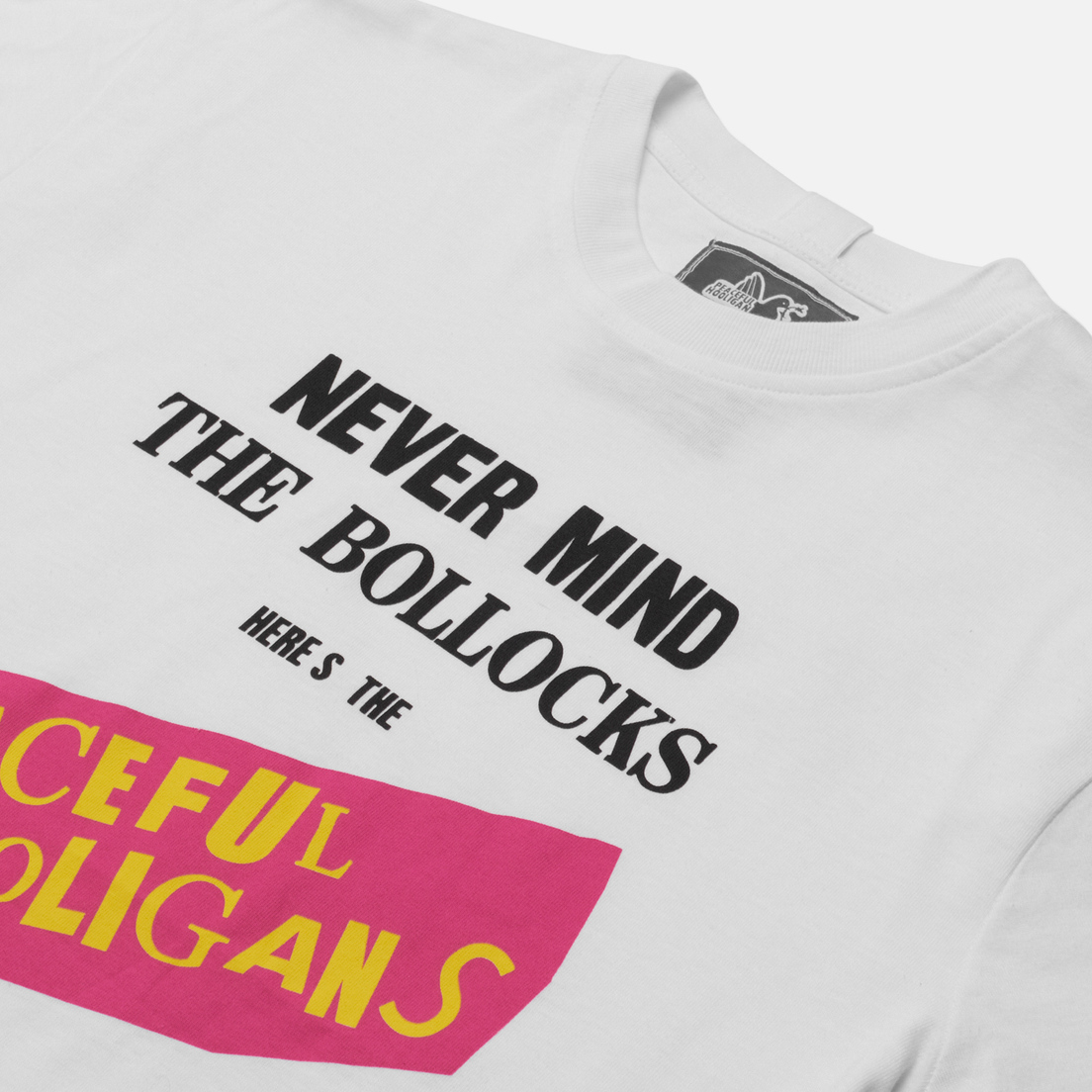 Peaceful Hooligan Мужская футболка Never Mind