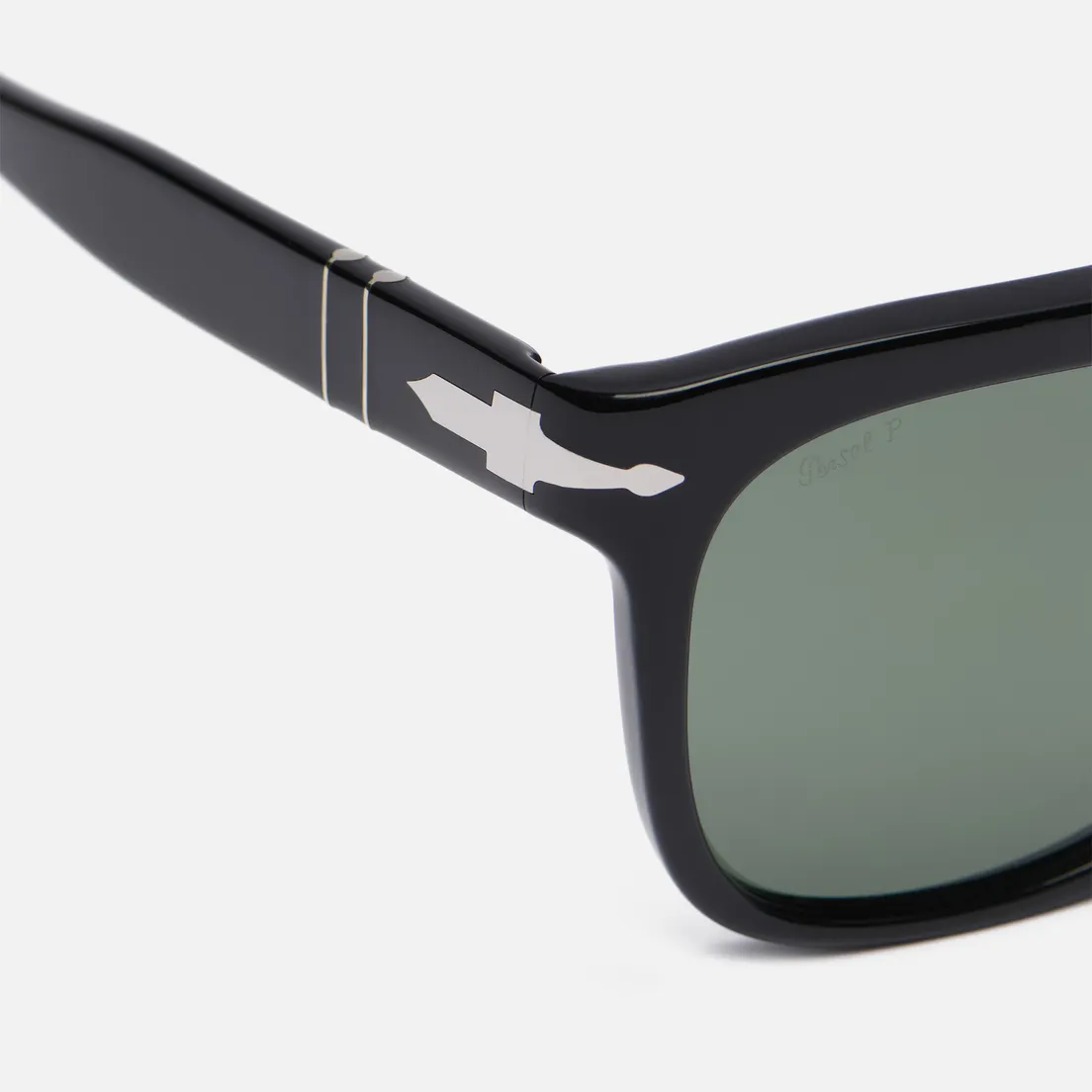 Persol Солнцезащитные очки PO3323S Polarized