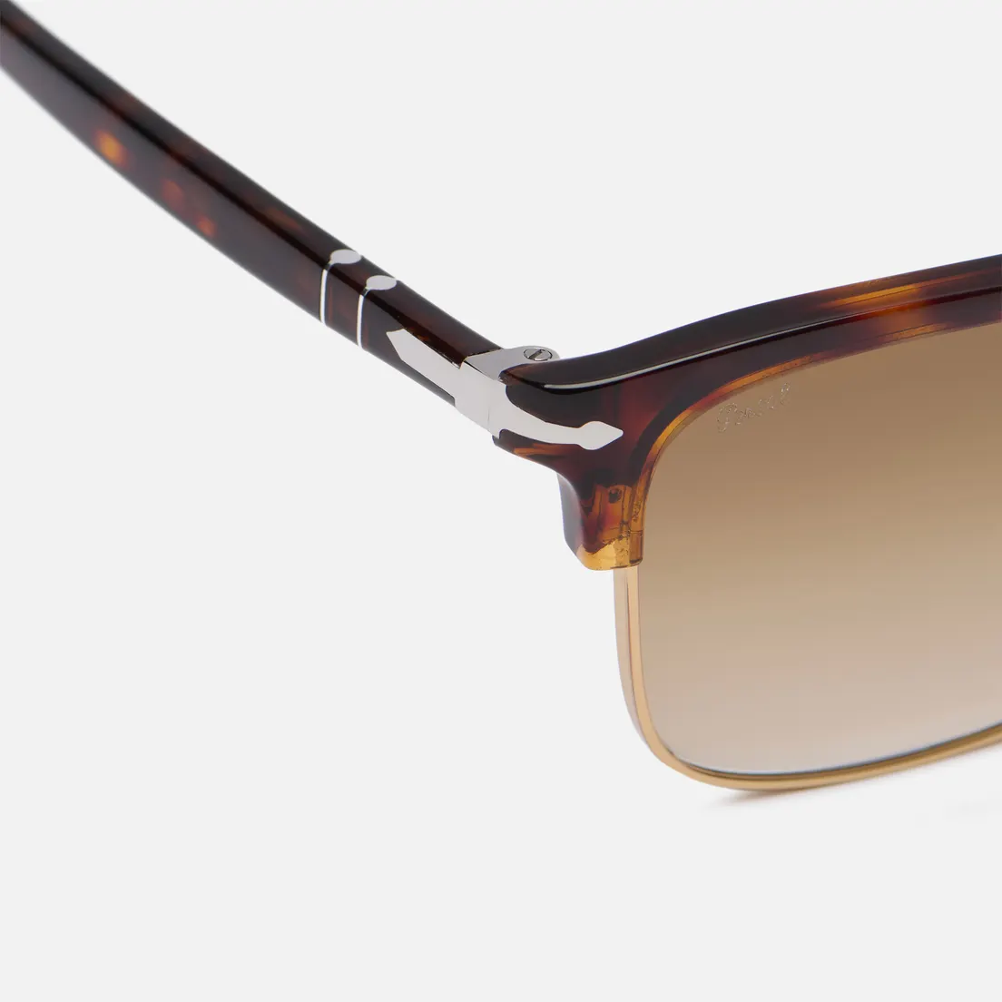 Persol Солнцезащитные очки PO3327S