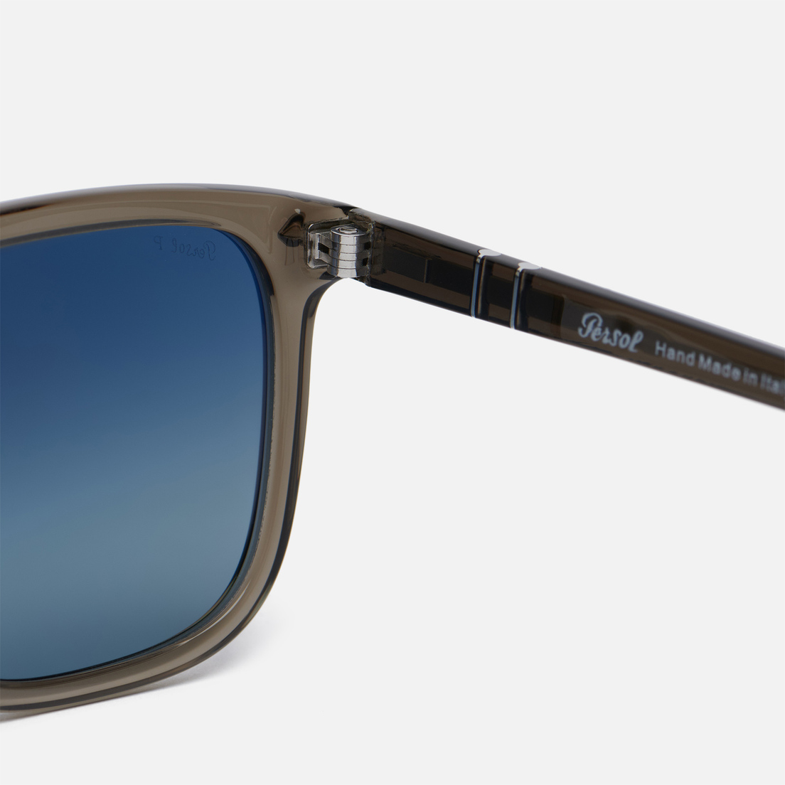 Persol Солнцезащитные очки PO3336S Polarized