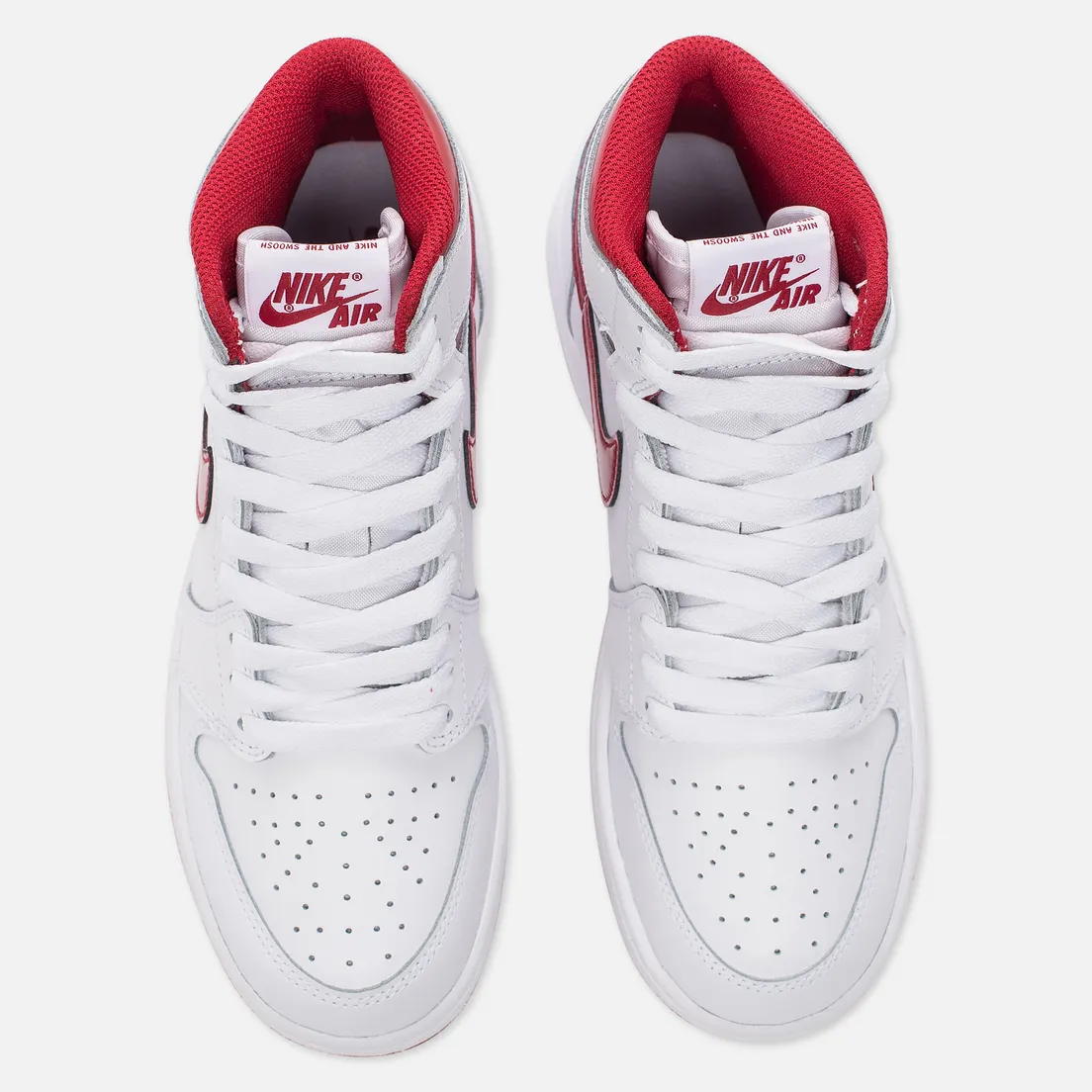 Jordan Подростковые кроссовки Air Jordan 1 Retro High OG BG