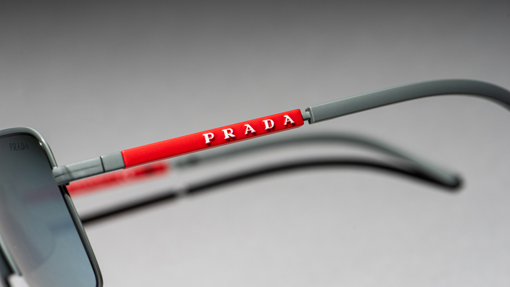 Prada Linea Rossa: эстетика и инновации